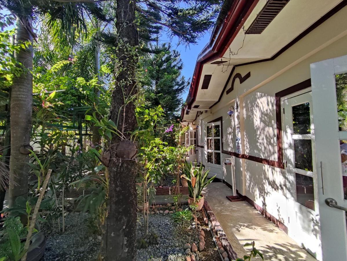 Olana Bed And Breakfast Labrador Exterior photo