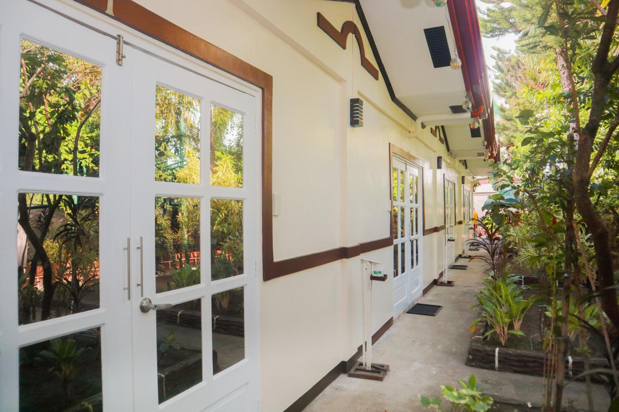 Olana Bed And Breakfast Labrador Exterior photo